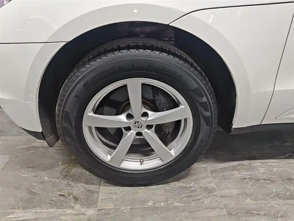 Porsche Macan 2017 Macan 2.0T фото 23