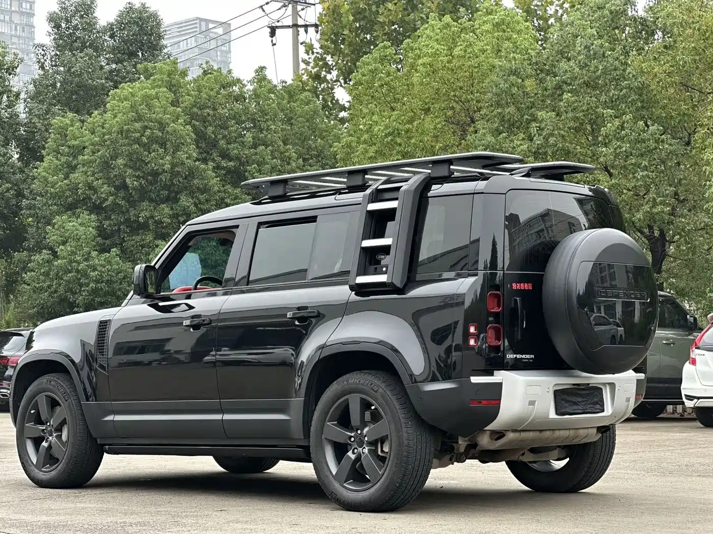 Land Rover Defender 2020 2020 Model 110 P400 SE