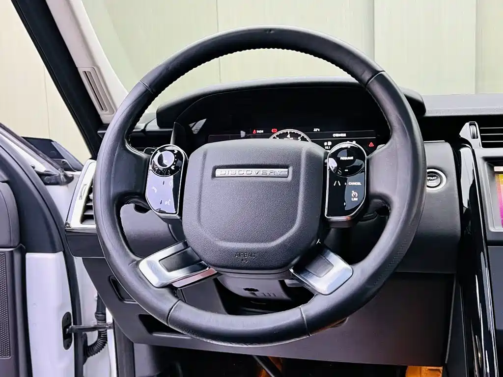 صورة 10 - Land Rover Discovery