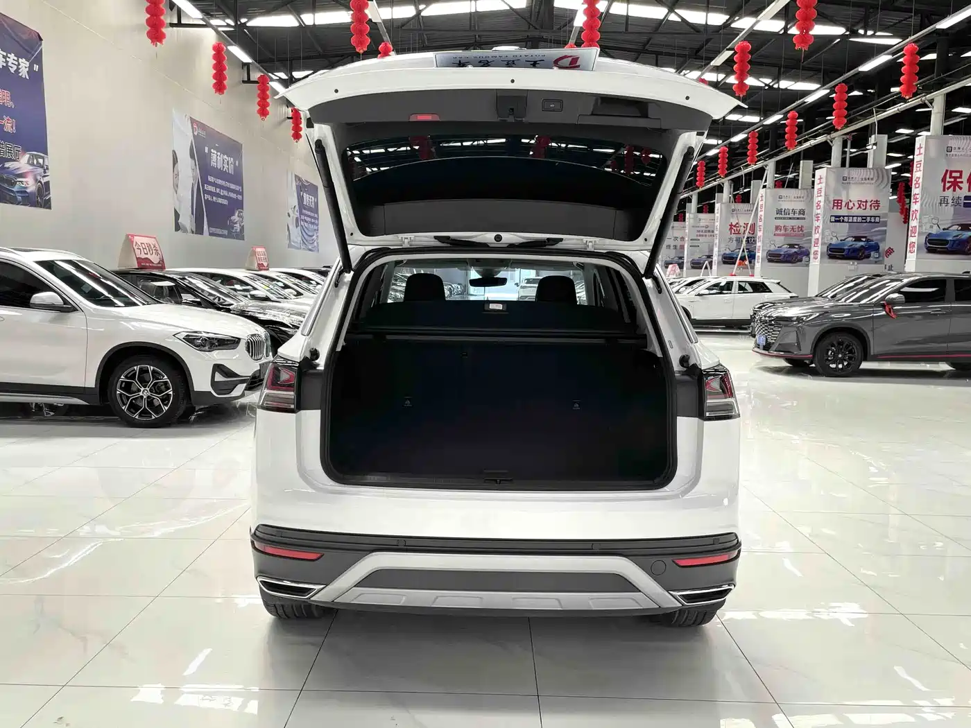 Volkswagen Tayron 2023 280TSI 2WD Luxury Plus Advanced Edition фото 17