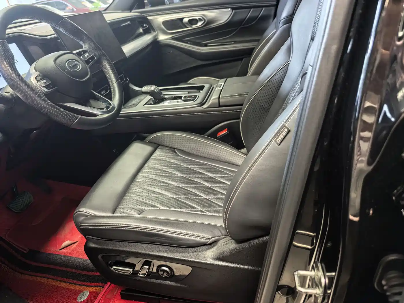 GAC Trumpchi Trumpchi GS8 2024 Navigator Series 2.0TGDI 2WD Luxury Smart Connect Edition фото 8
