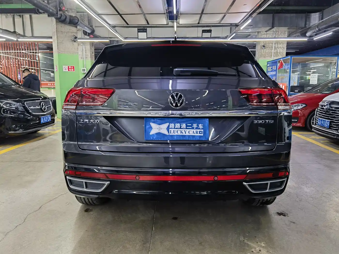 Volkswagen Teramont 2022 Teramont X 330TSI 2WD Luxury фото 5