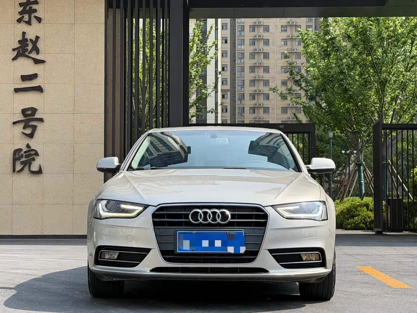 Audi A4L 2015 35 TFSI Auto Comfort фото 2