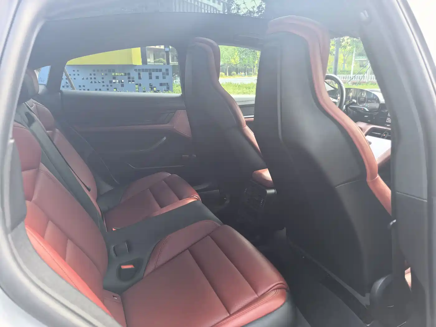 Porsche Taycan 2022 Taycan фото 10