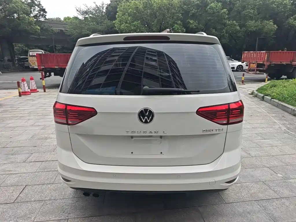 Volkswagen Touran 2021 2021 Touran L 280TSI DSG Comfort Edition 7-seater