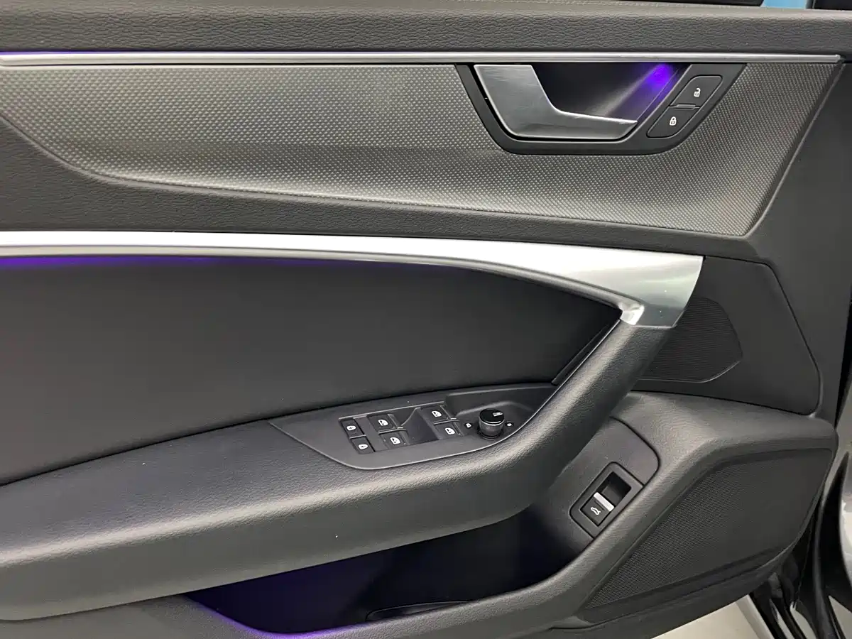 Audi A6L 2020 40 TFSI Luxury Dynamic фото 20