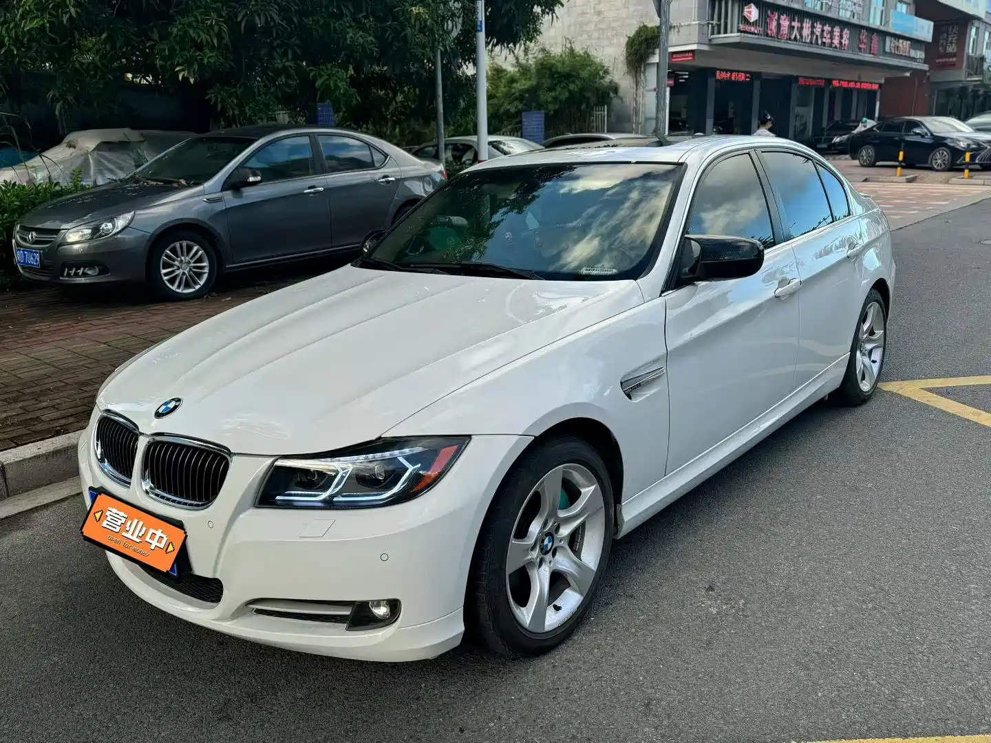 Фото 1 - BMW 3 Series