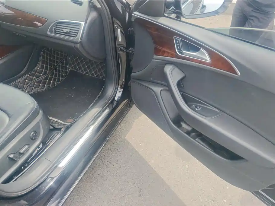 Audi A6L 2014 30 FSI Comfort фото 8