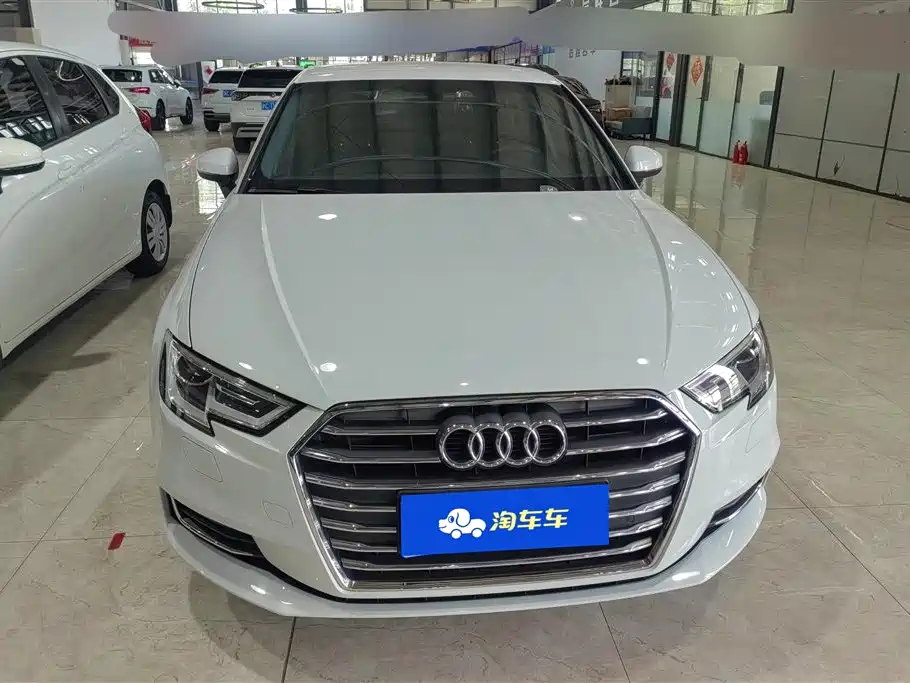 Audi A3 2019 Sportback 35 TFSI Progressive China VI фото 2