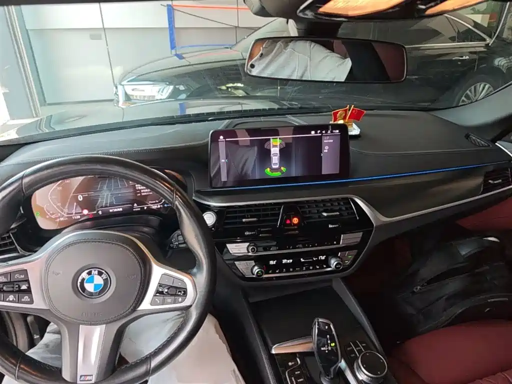 BMW 5 Series New Energy 2021 535Le Pioneer Edition M Sport Package фото 10