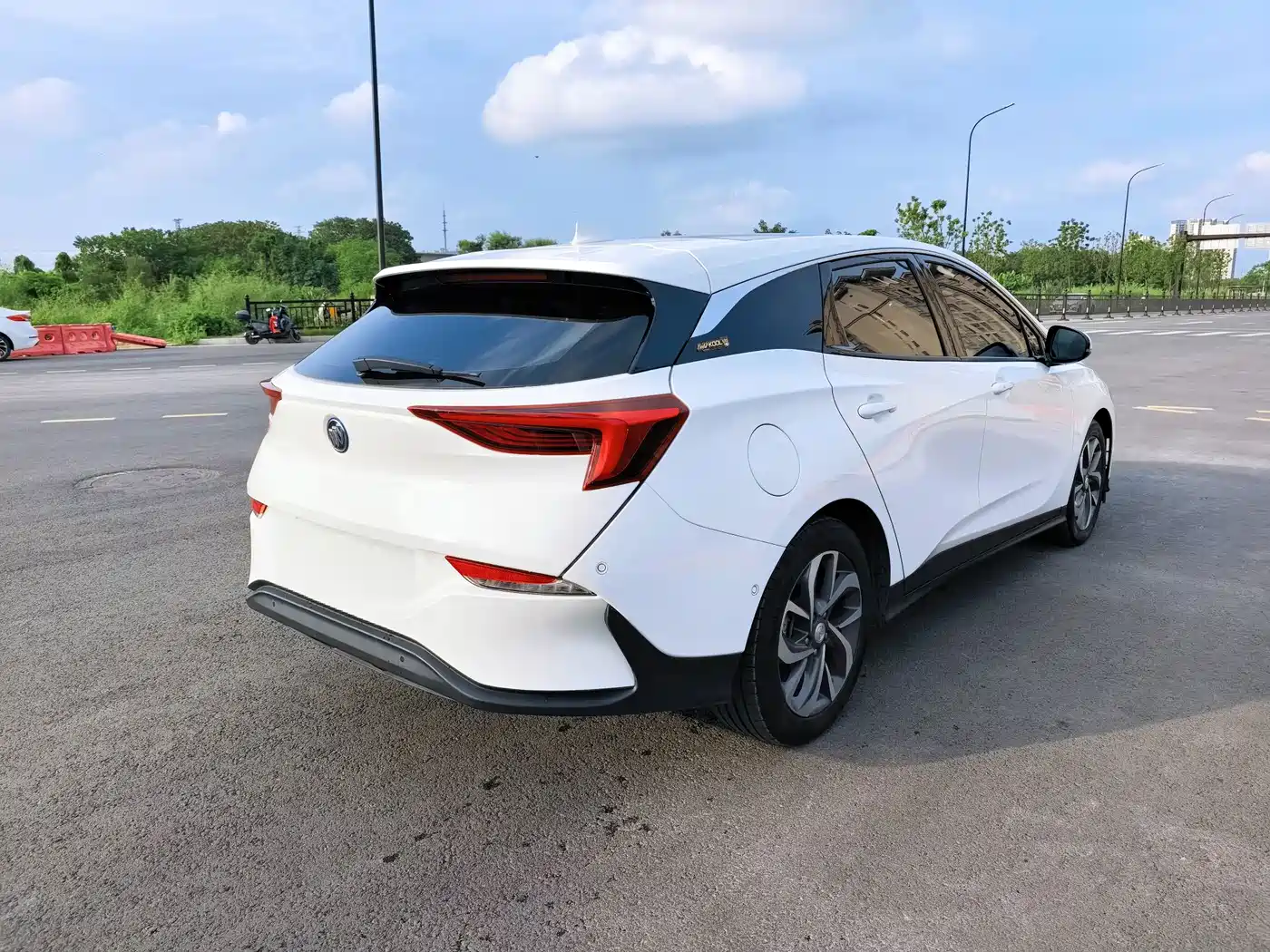 Фото 9 - Buick Velite 6