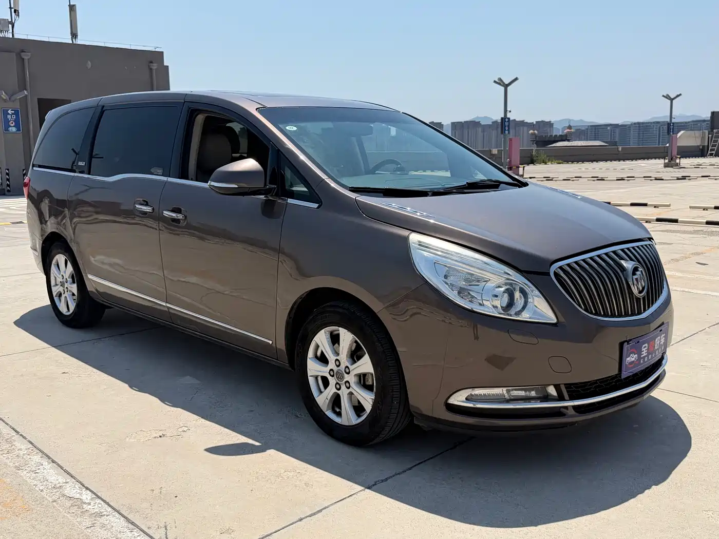 Buick GL8 2014 3.0L GT Luxury Business Elegance фото 3