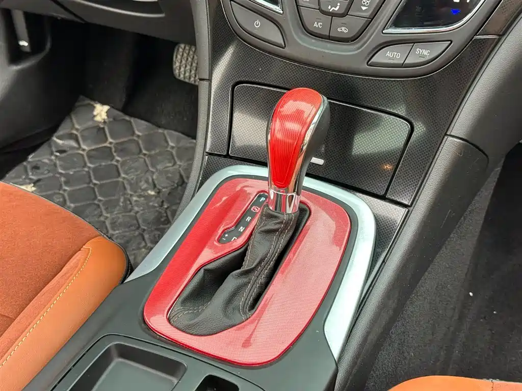 Buick Regal 2015 1.6T Elite Tech Edition фото 10