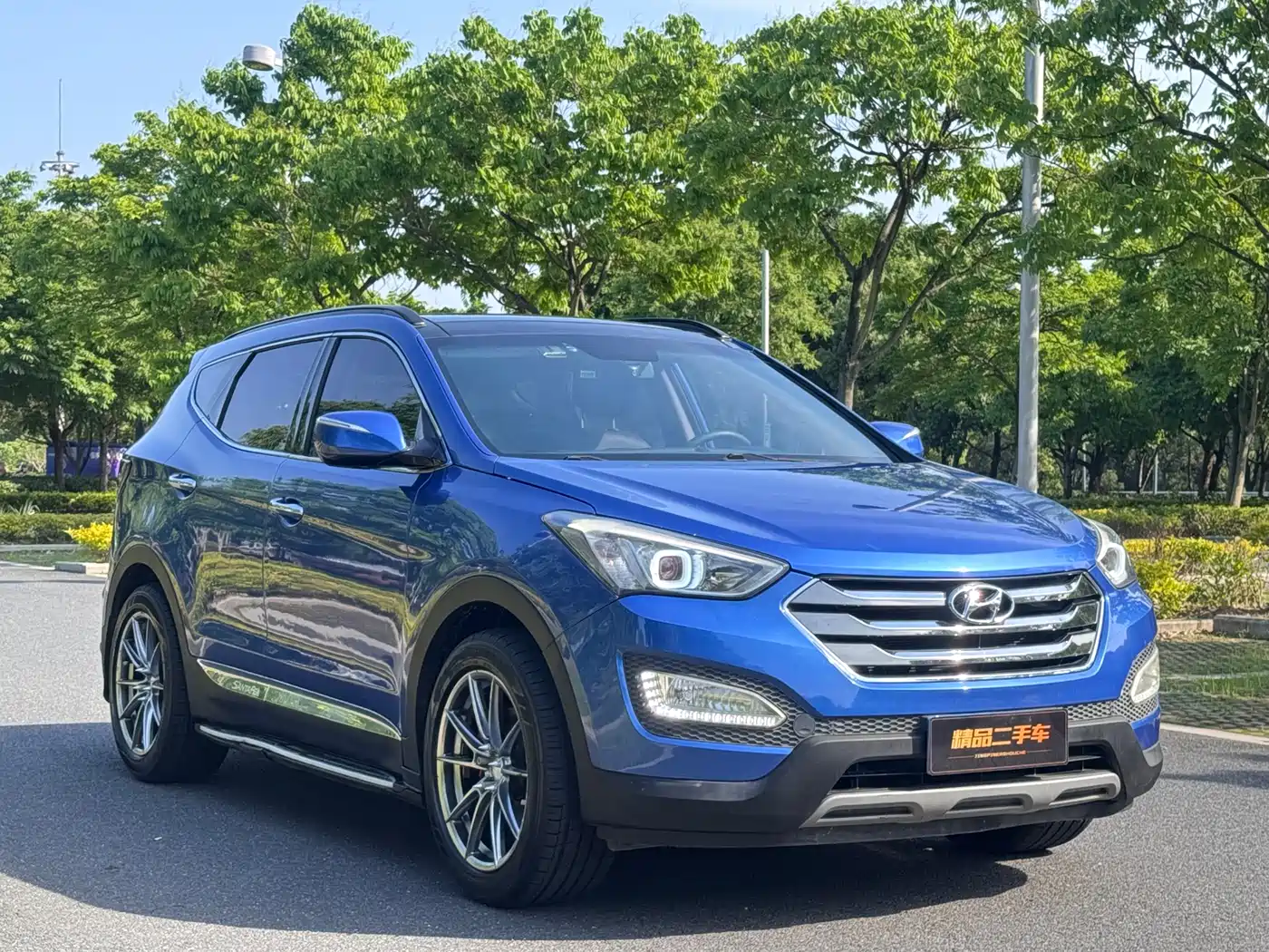 Hyundai Santa Fe 2015 2.4L Automatic 2WD Smart 5-seater фото 3