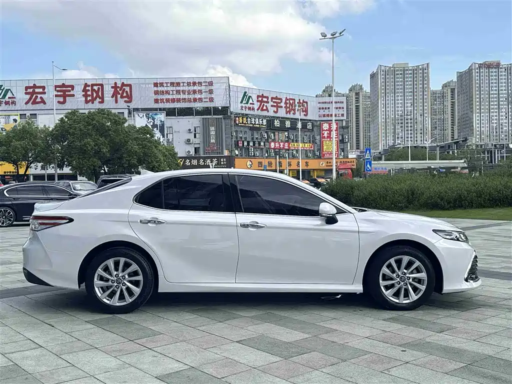 Toyota Camry 2021 2.0G Luxury Edition фото 5