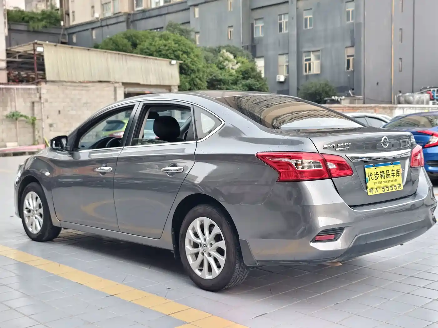 Фото 18 - Nissan Sylphy
