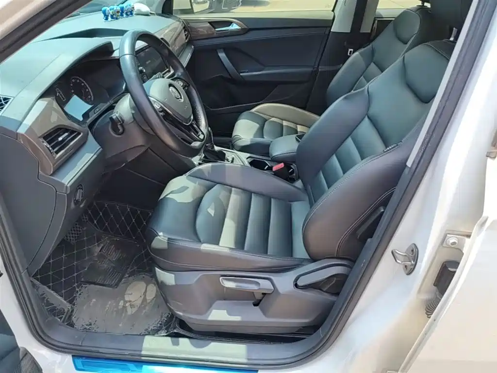 Volkswagen Tharu 2019 280TSI FWD Luxury Edition China VI фото 15