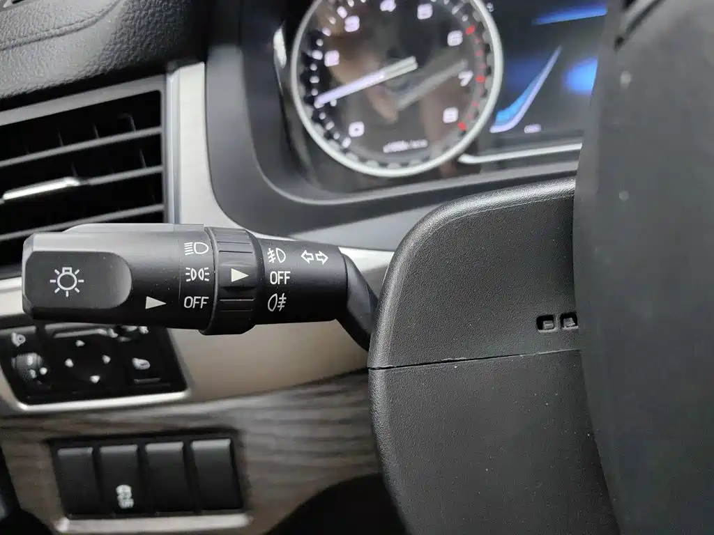 Dongfeng Fengxing Jingyi X5 2018 2017 Power Series 1.5T CVT Luxury