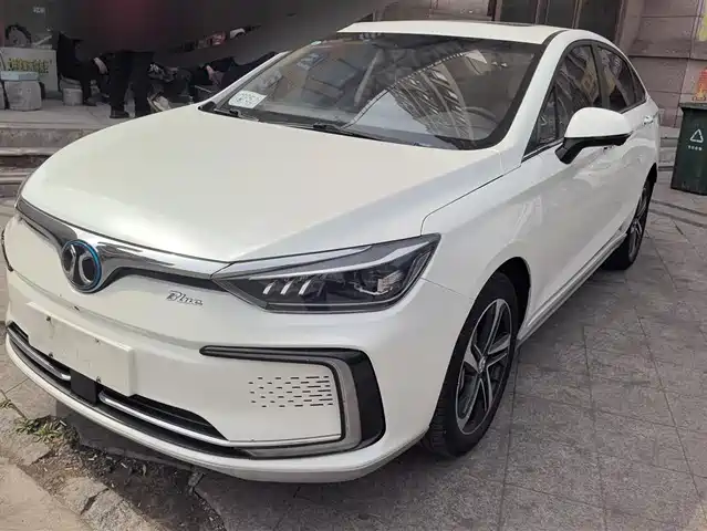 BAIC BEIJING EU5
