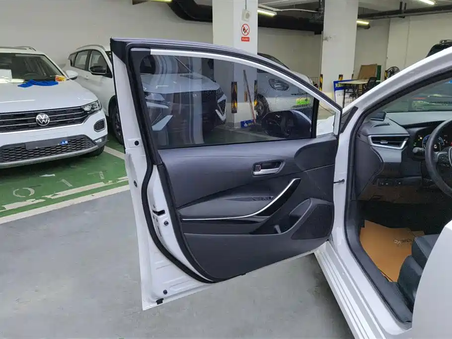 Toyota Corolla 2023 1.8L Smart Hybrid Dual Engine Elite Edition фото 7