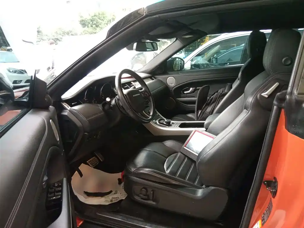 Land Rover Range Rover Evoque (Import) 2017 2.0T Convertible фото 13