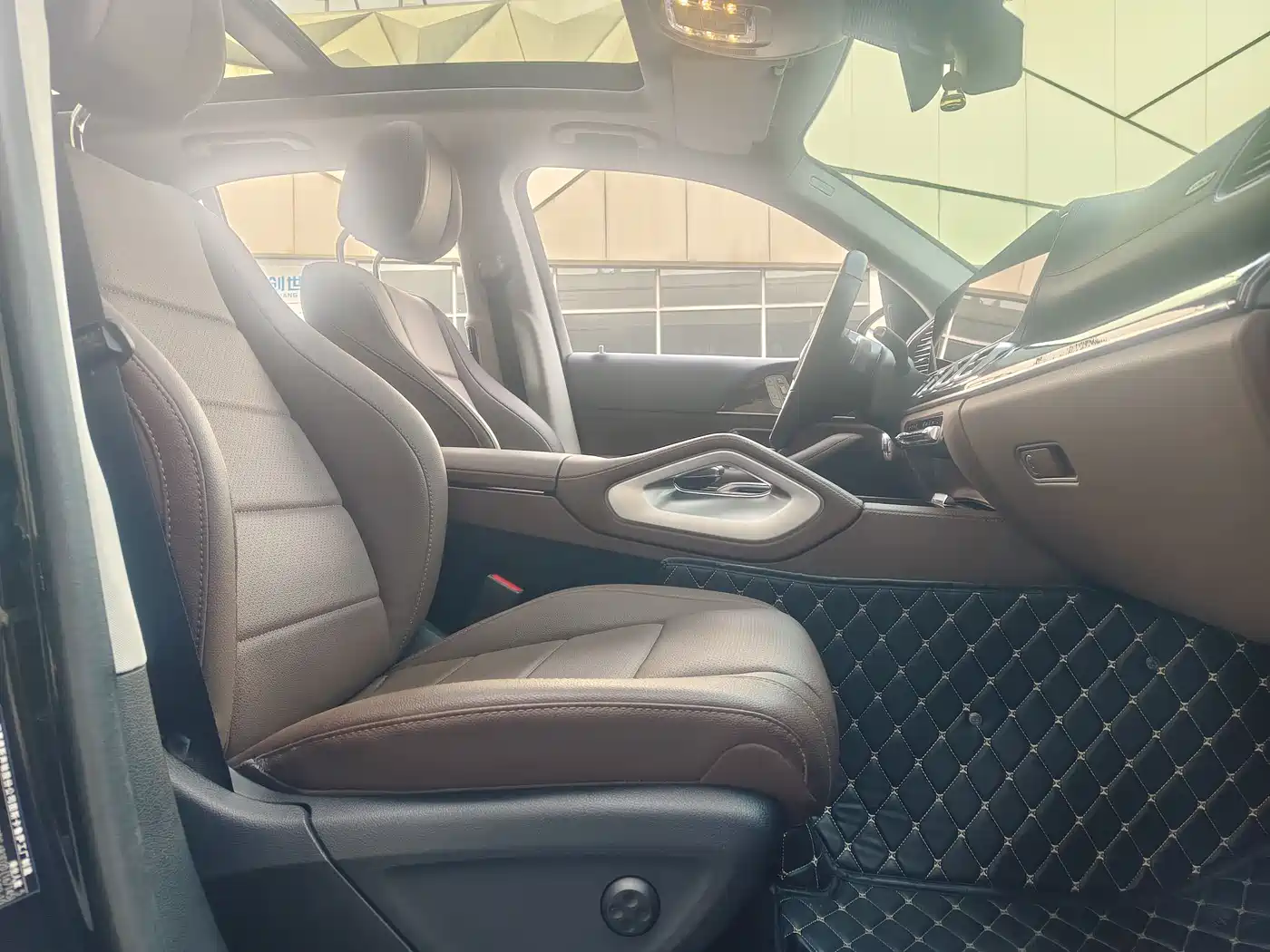 Mercedes-Benz GLE 2024 GLE 350 4MATIC Fashion фото 10