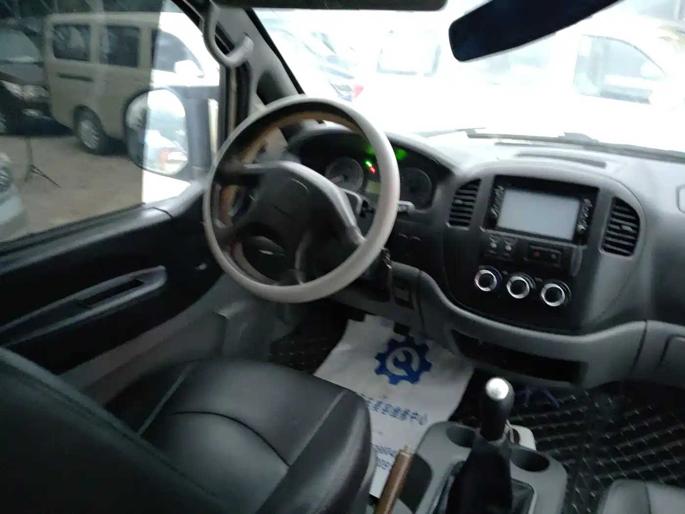 Dongfeng Fengxing Lingzhi 2014 2014 M3 1.6L 7-seater Standard