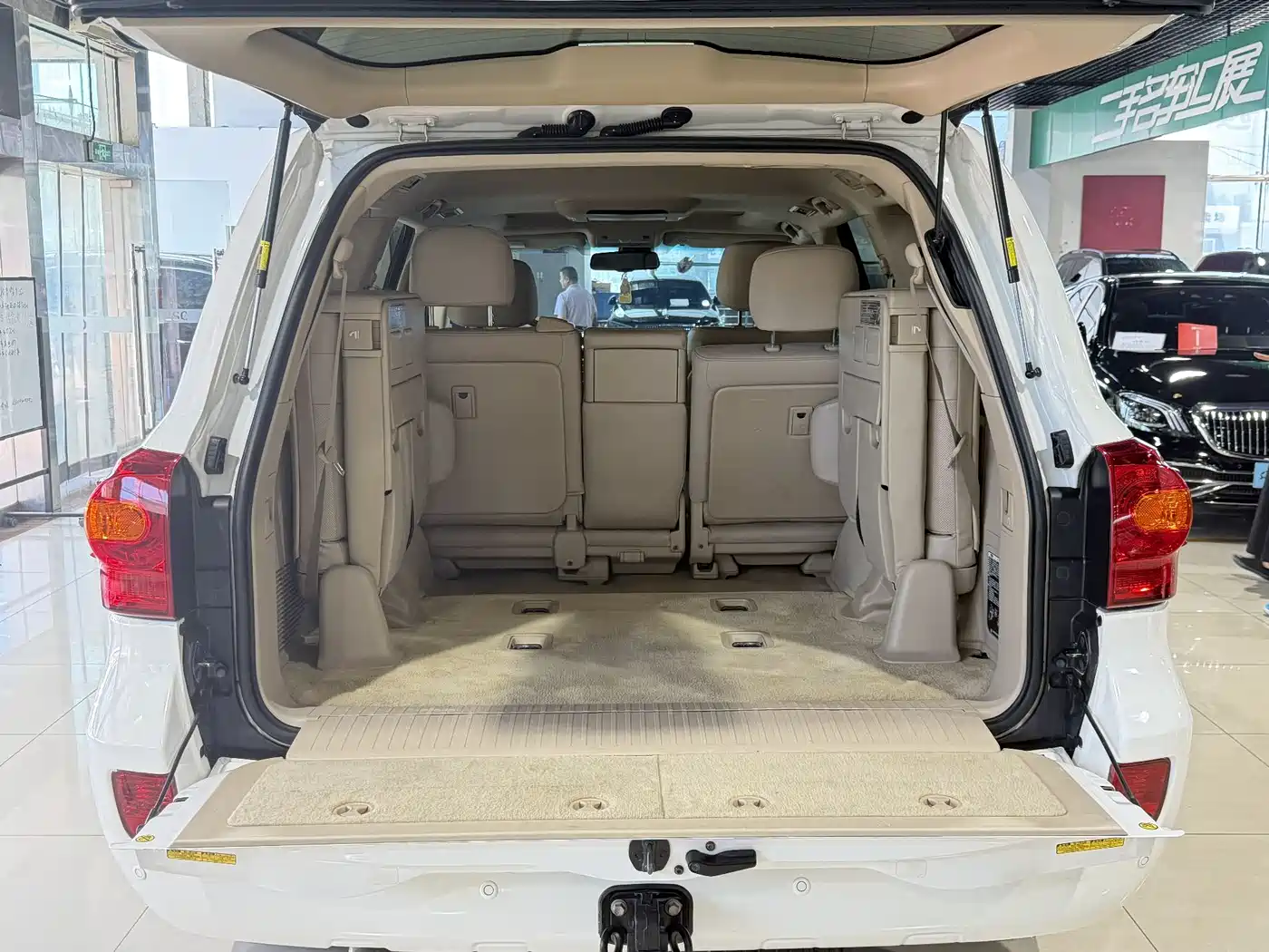 Toyota Land Cruiser 2012 4.6L Automatic VX-R фото 15