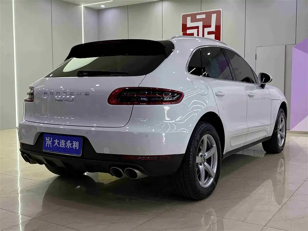 Porsche Macan 2016 Macan S 3.0T фото 17