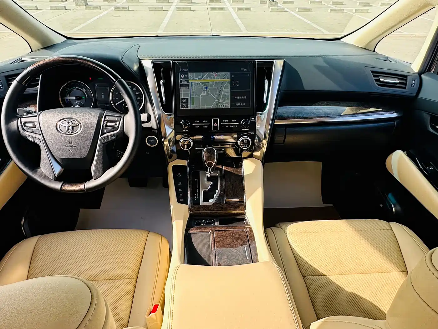 Toyota Vellfire 2020 Hybrid 2.5L Black Gold Limited Edition фото 31