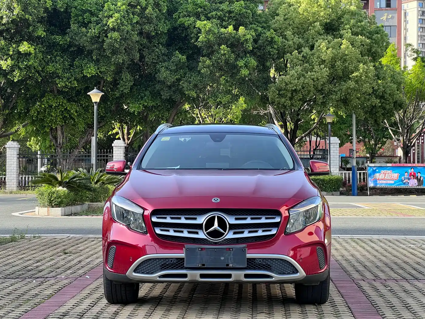 Mercedes-Benz GLA 2018 GLA 200 Fashion фото 2