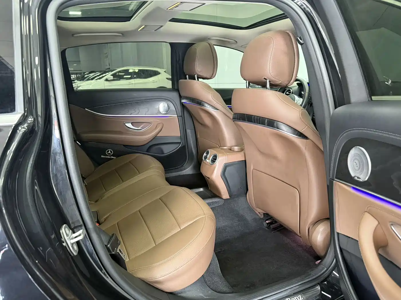 Mercedes-Benz E-Class 2020 E 260 L фото 9