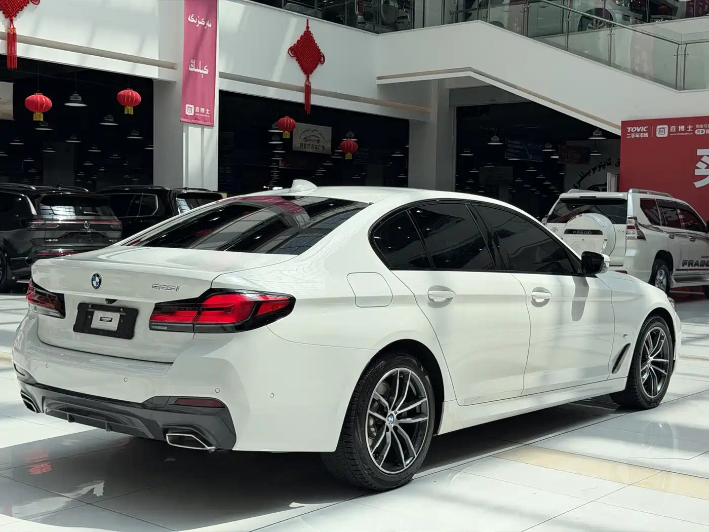 BMW 5 Series (Import) 2022 Model Second Facelift 525i M Sport Package фото 16