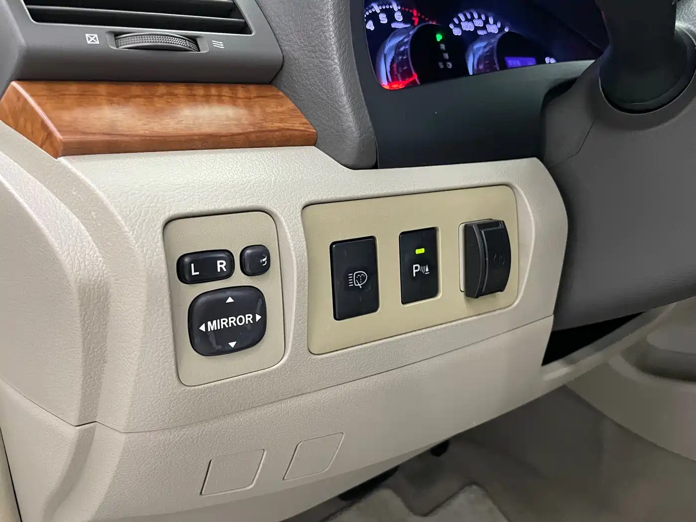 Toyota Camry 2009 Model 240G Luxury Edition фото 28