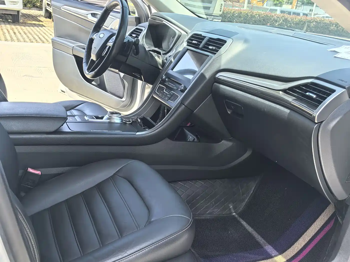 FORD MONDEO