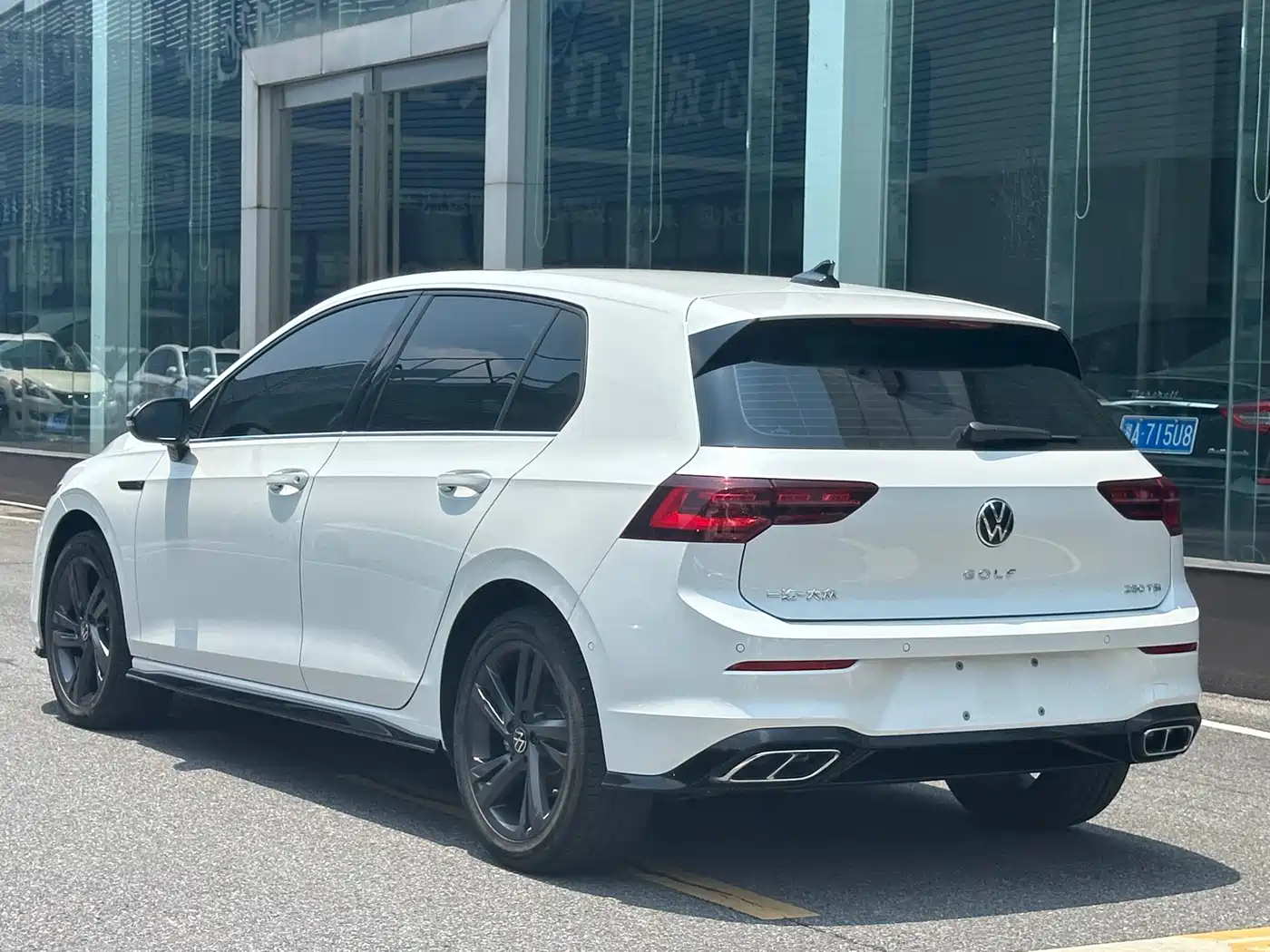 Volkswagen Golf 2023 Facelift 280TSI DSG R-Line Lite фото 11