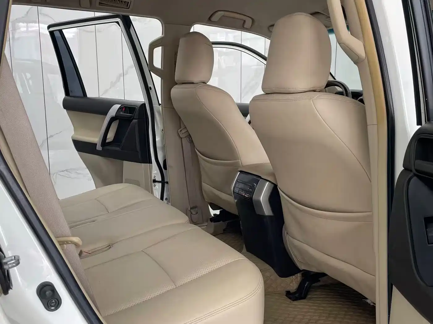 Toyota Prado (Import) 2010 2.7L Automatic Standard фото 16