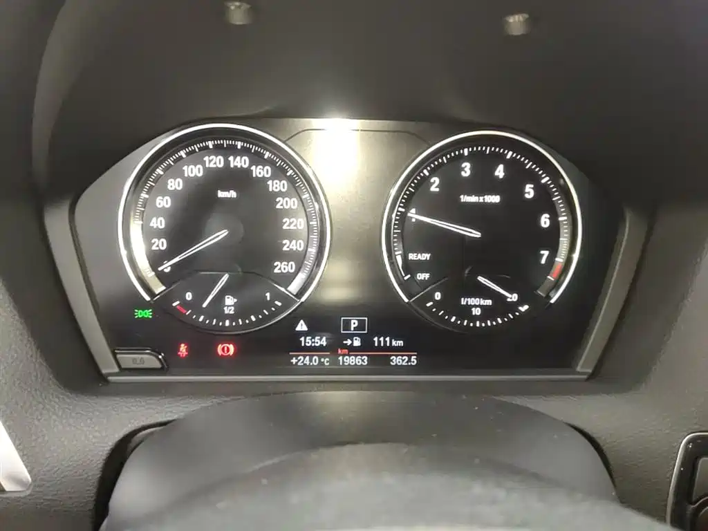BMW 2 Series (Import) 2019 225i Sport Design Package фото 12