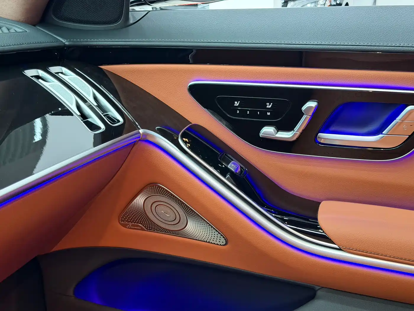 Mercedes-Benz S-Class 2024 Facelift S 400 L Luxury Edition фото 14