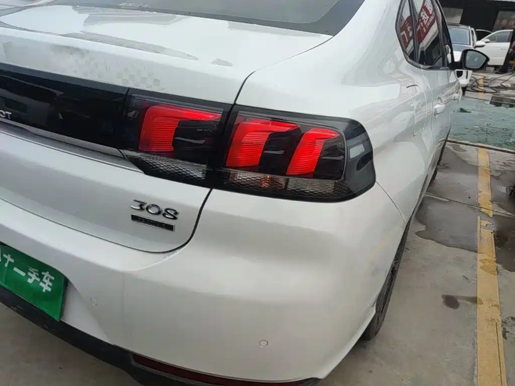 Фото 8 - Peugeot 308