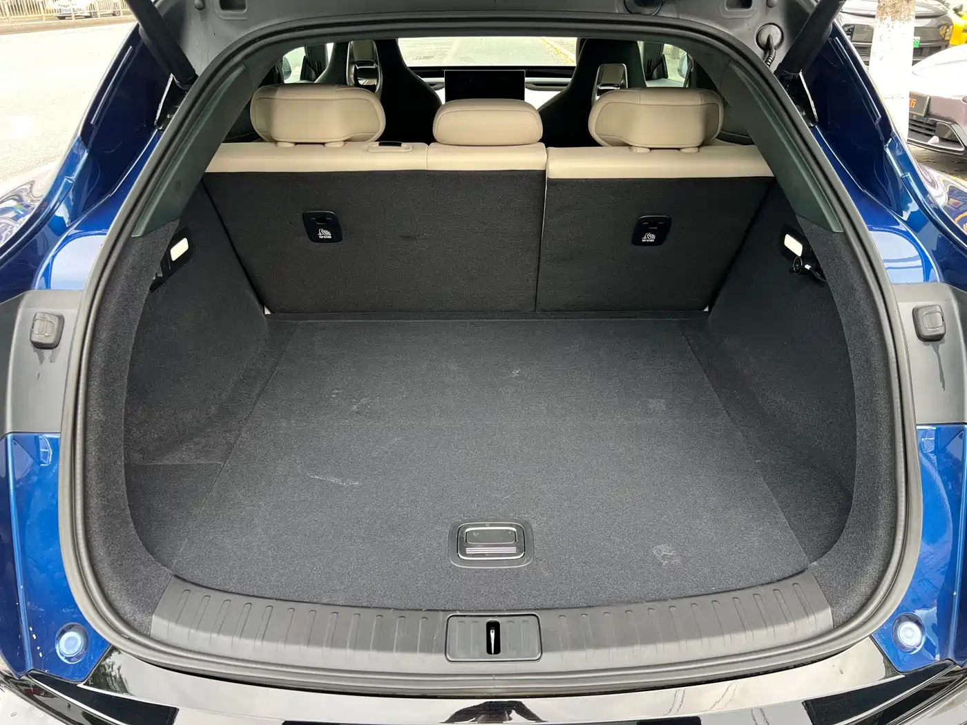 XIAOMI CAR XIAOMI YU7