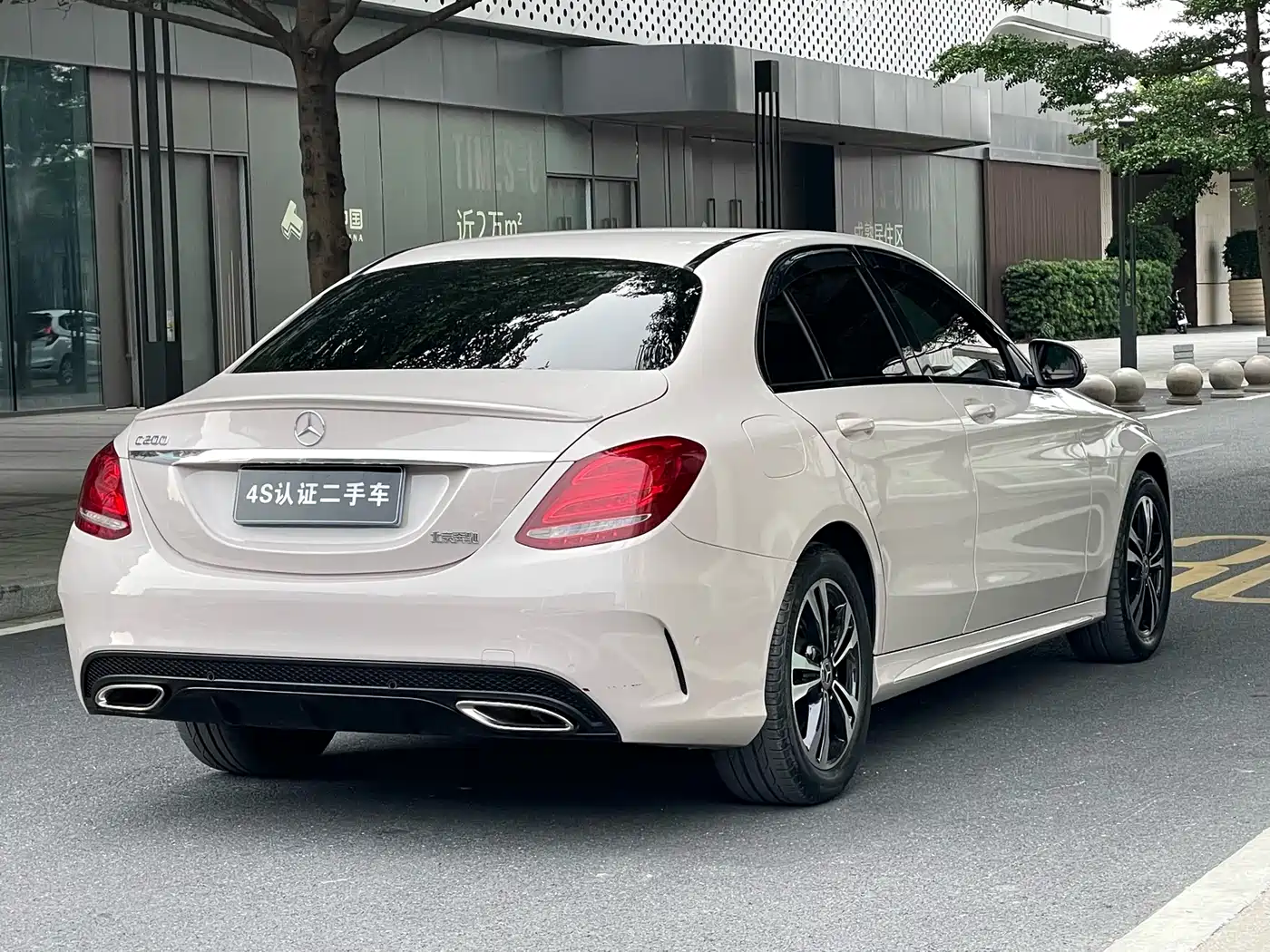 Mercedes-Benz C-Class 2017 Facelift C 200 Sport Edition фото 6