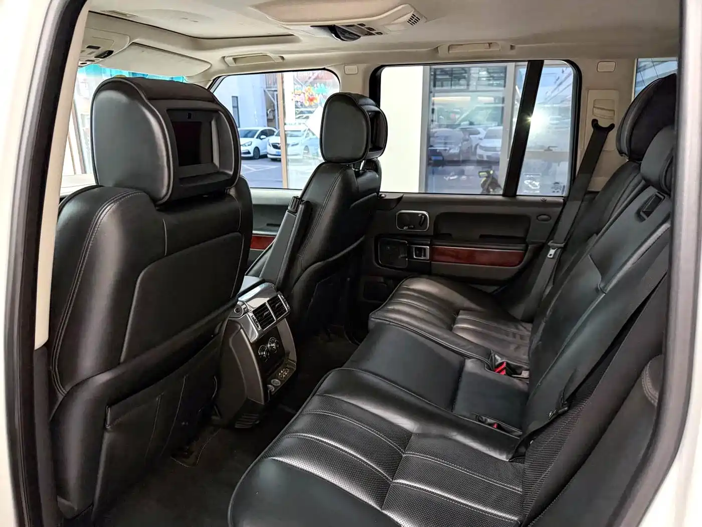 Land Rover Range Rover 2011 5.0 SC V8 фото 9