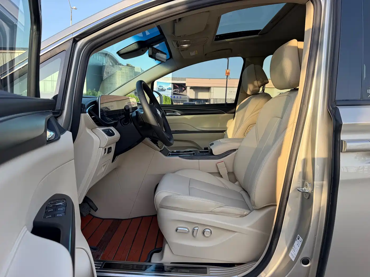 Buick GL8 2023 ES Landmaster Exclusive фото 13