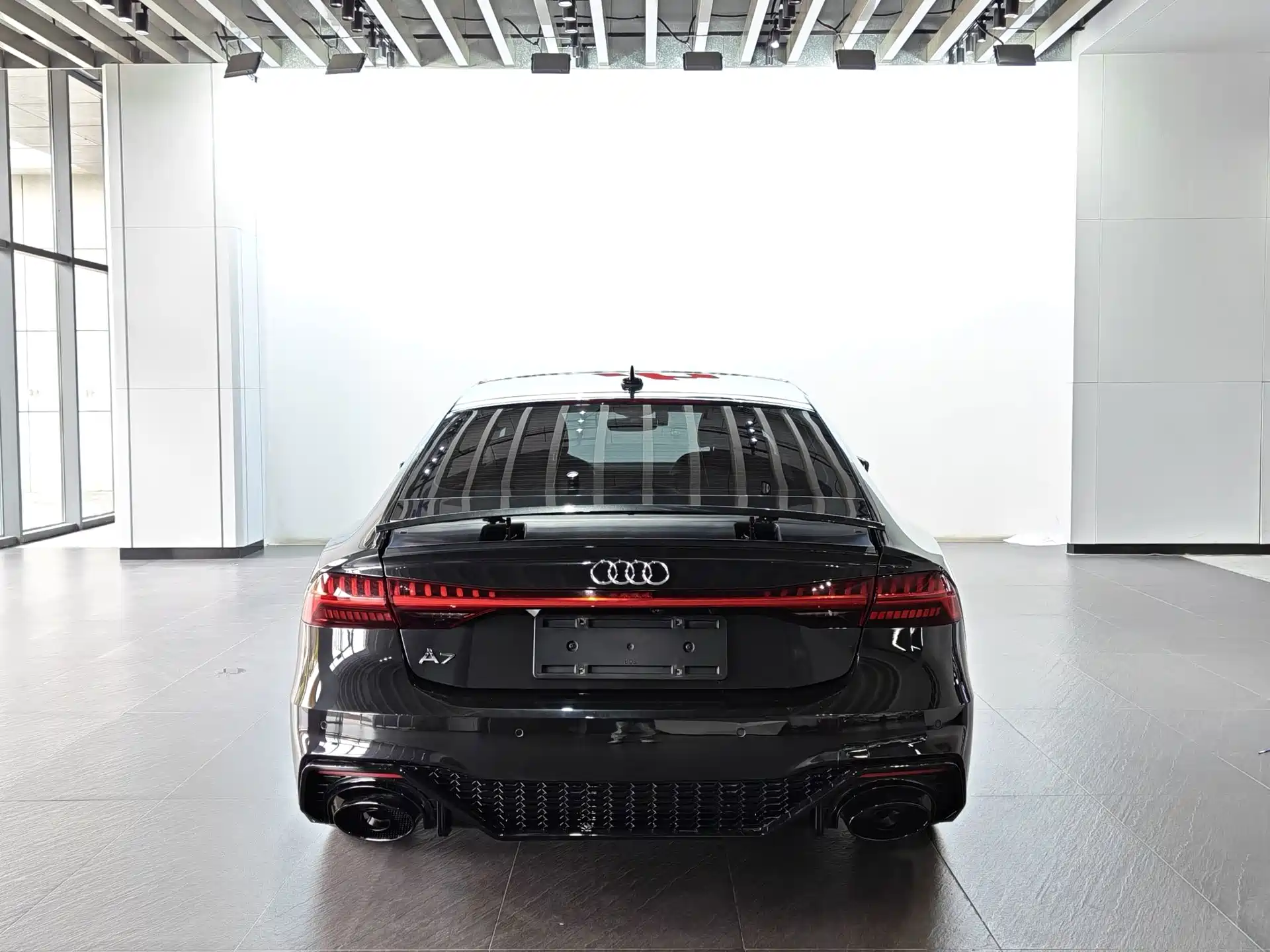 Фото 18 - Audi A7