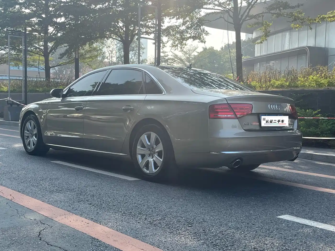 Audi A8 2013 A8L 45 TFSI quattro Comfort фото 6
