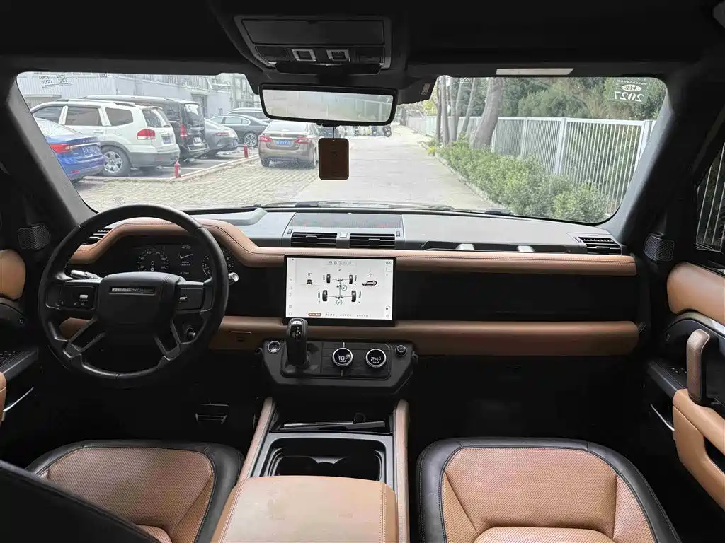 Land Rover Defender 2021 110 P400 X фото 13