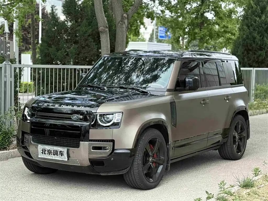 Land Rover Defender 2021 110 P400 X