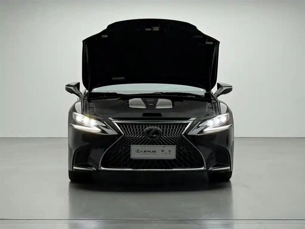 Lexus LS 2018 500h Luxury Edition China V фото 3