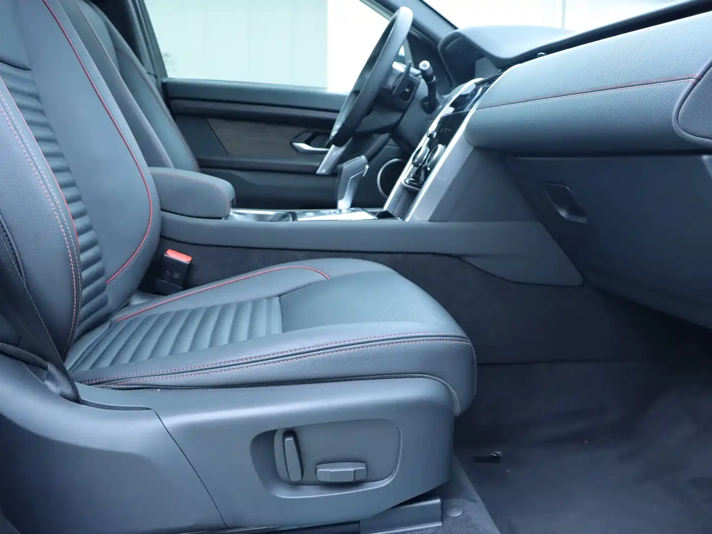 LAND ROVER DISCOVER SPORTS